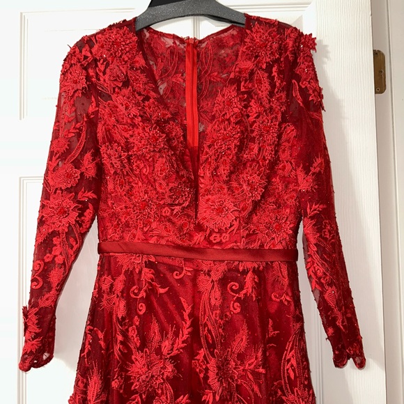 Mac Duggal Long Sleeve Floral Mesh Gown - Picture 5 of 9